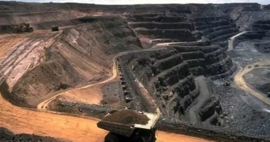 افت ۱۲ میلیون تنی استخراج سنگ‌آهن در سال ۱۴۰۴؛ زنگ خطر برای زنجیره فولاد